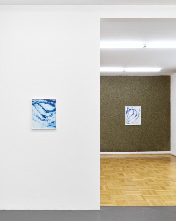 1803 Schwarz Contemporary41712 photo©def_image